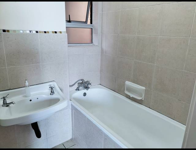 1.5 BEDROOM APARTMENT TO LET IN NORTH BEACH